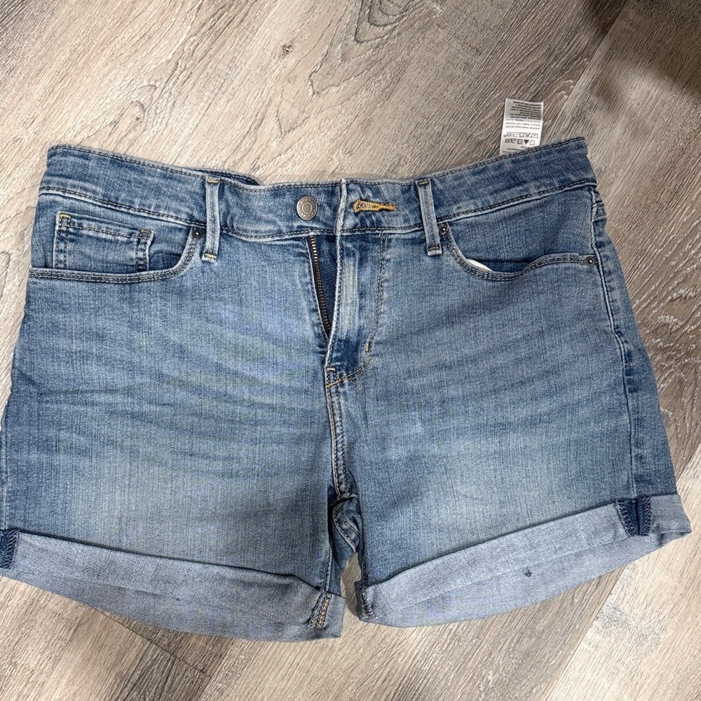 Levi’s denim Blue Women's Shorts sz 8